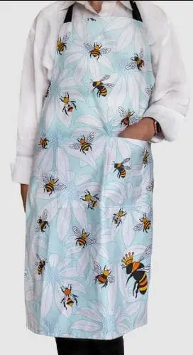 Allgifts Australia Drill Fabric Apron – Floral Bee & Garden Motif 1